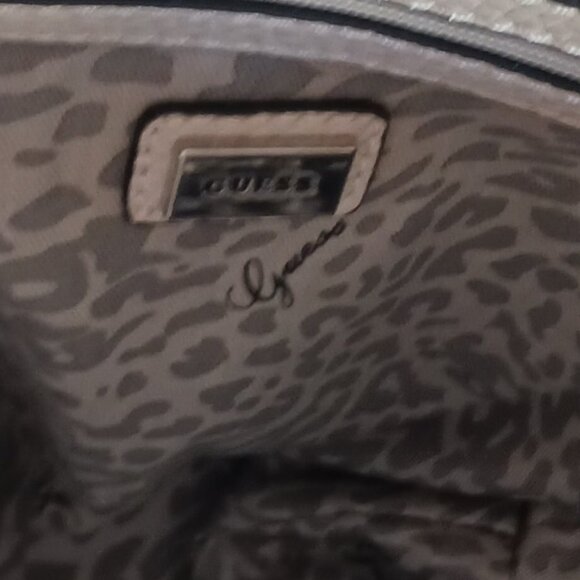 GUESS Garland Ivory Faux Pebbled Leather Tote Bag – Leopard Lining, Silver Chain - Picture 16 of 16